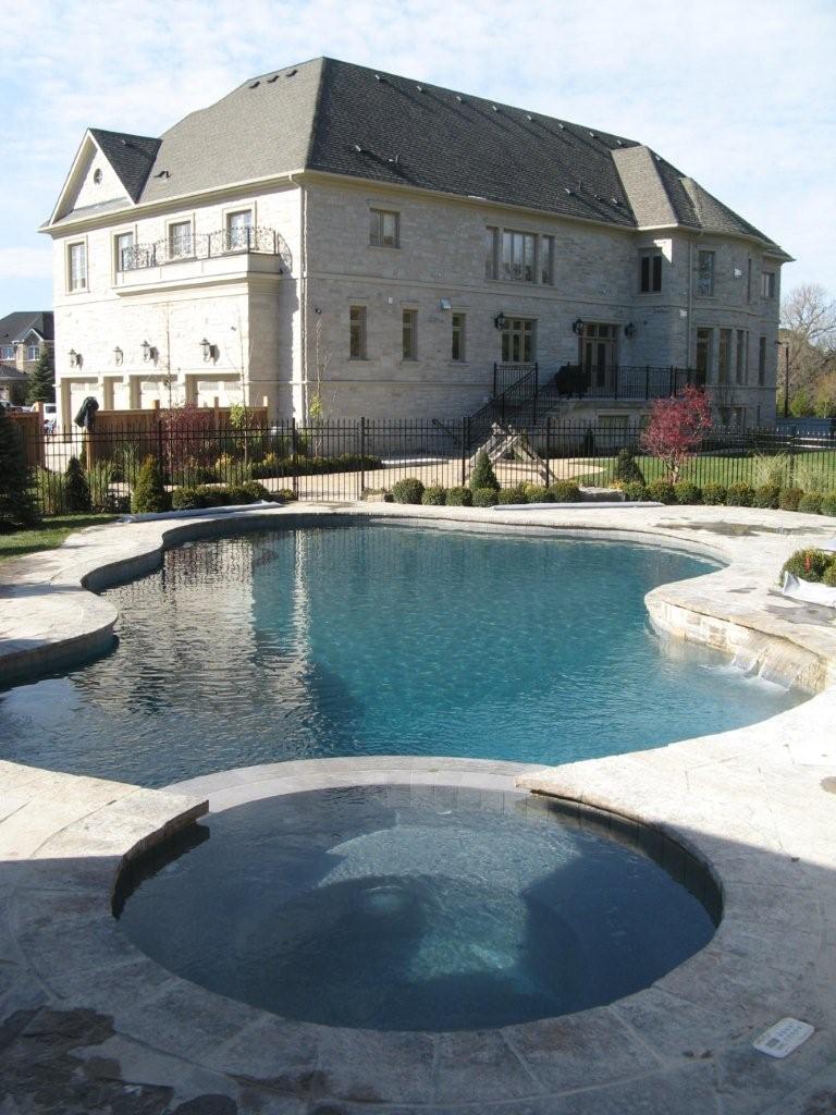 Vinyl Over Concrete/Steel Pools