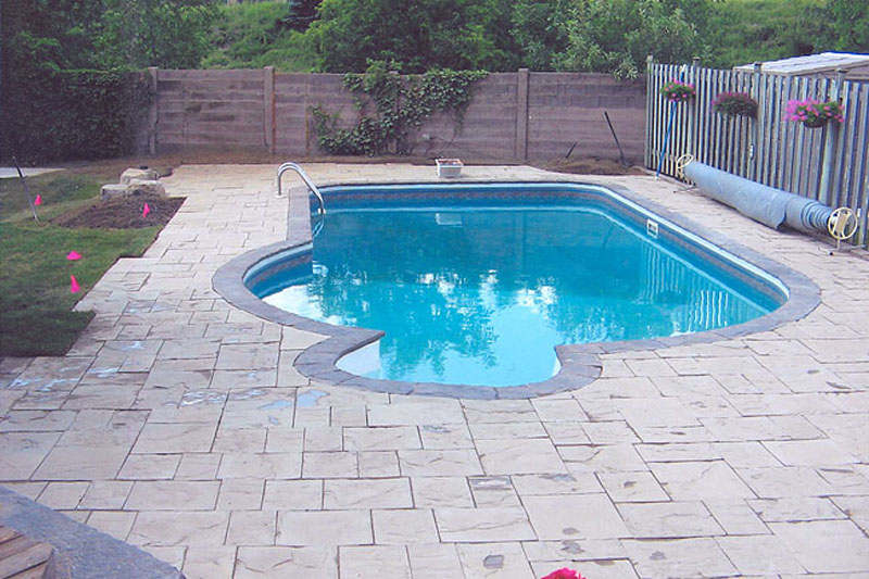 Vinyl Over Concrete/Steel Pools
